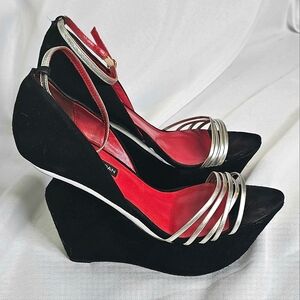 🔥"CharLes JOURDAN" Elegant Black  and Silver Suede Wedge Sandals